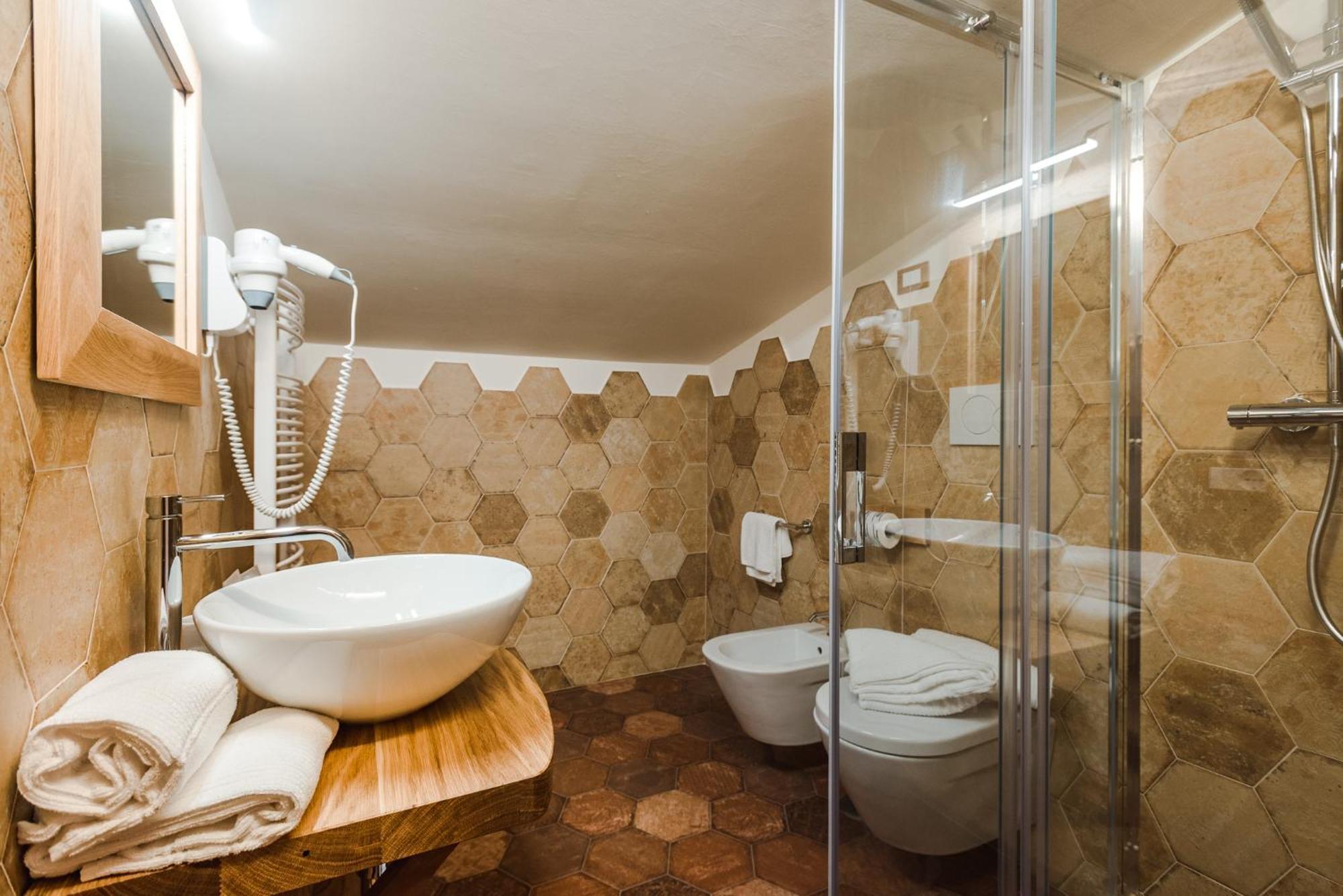 Seguire Le Botti - Agriturismo Cantina Sant'Andrea Borgo Vodice Екстериор снимка